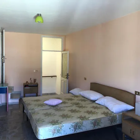 Il Riccio, Valle Roveto شقة